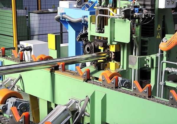 bolt chamfering machine