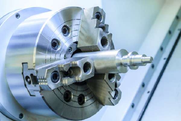 3 jaw chuck and 4 jaw chuck