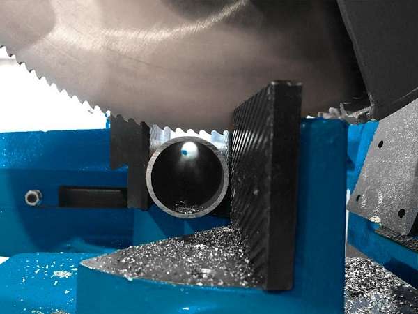 bandsaw vs coldsaw