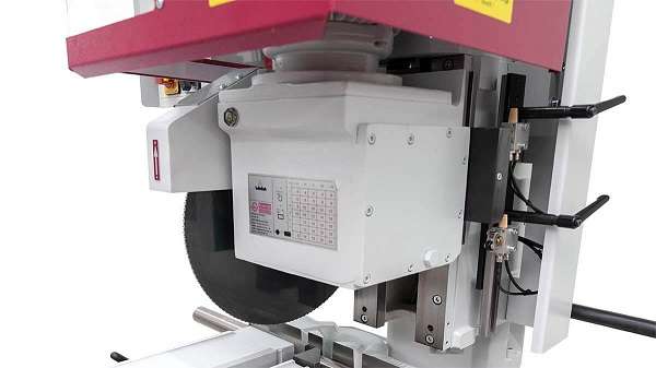 bandsaw vs coldsaw